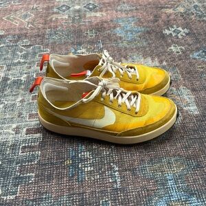 Nike Tom Sach’s General Purpose Shoe; yellow; light wear; size 9.5
